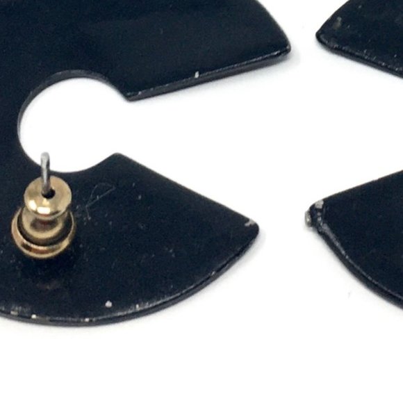 1980s Post-Modern Black Enameled Metal C Shape Earrings - Picture 10 of 10